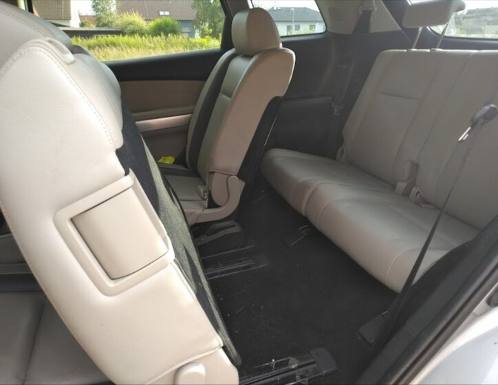 Mazda CX-9 12