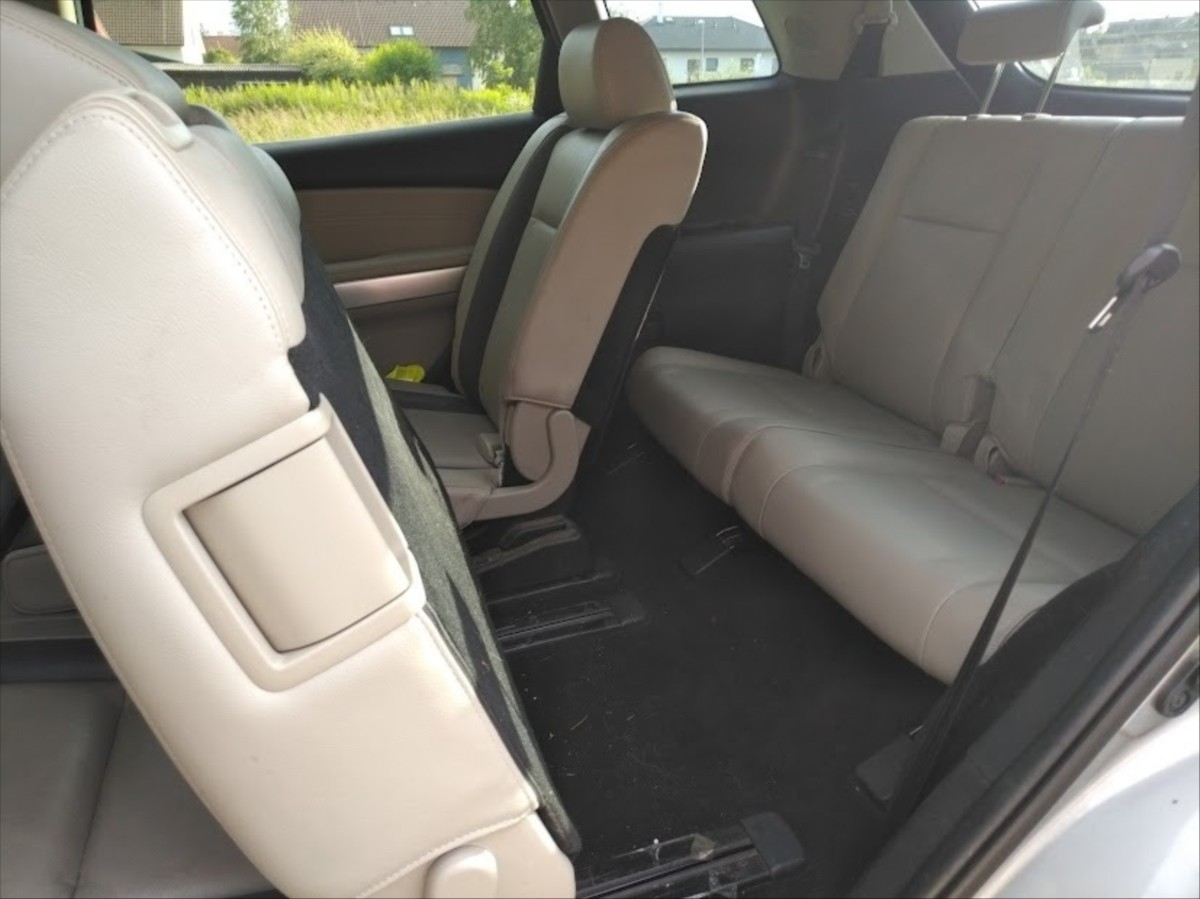 Mazda CX-9