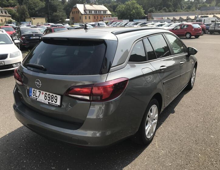 Opel Astra 6