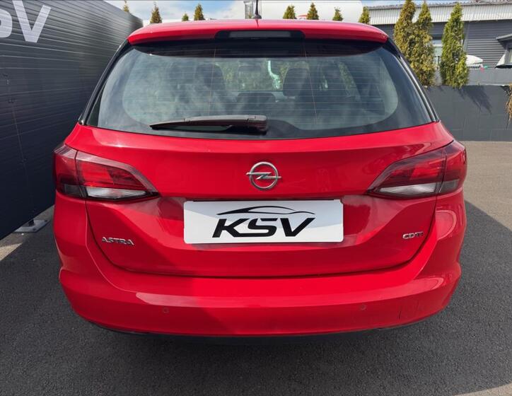 Opel Astra 8