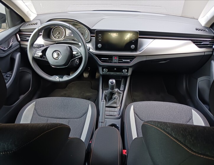 Škoda Scala 10