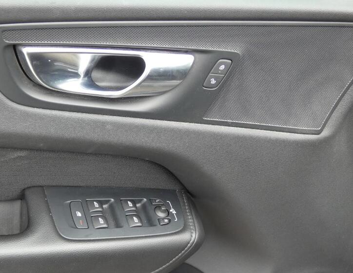 Volvo XC60 9