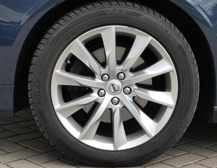 Volvo V90 21