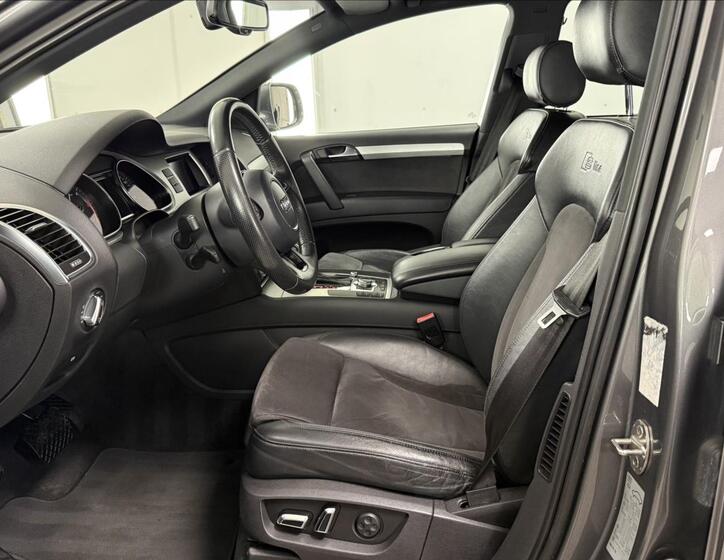 Audi Q7 7