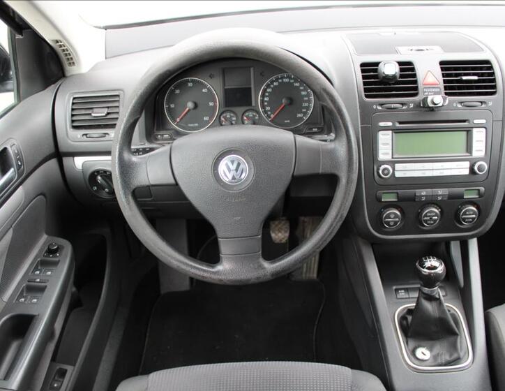 Volkswagen Jetta 12