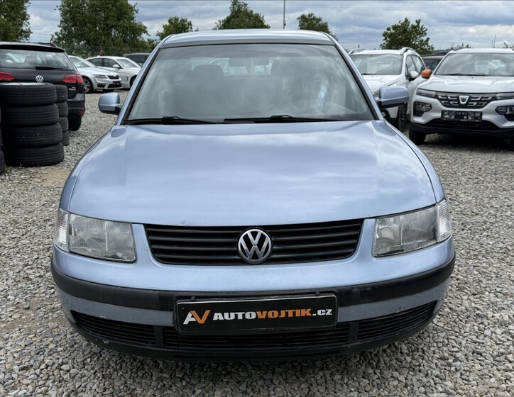 Volkswagen Passat 2