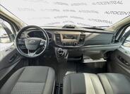 Ford Transit 17