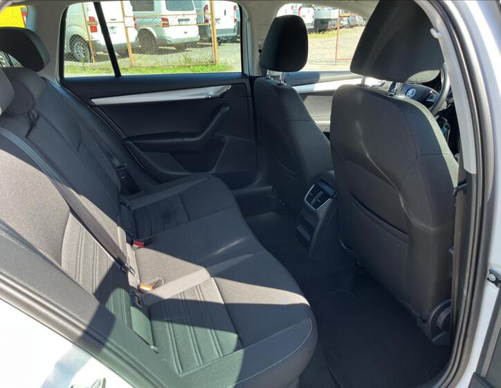 Škoda Octavia 12