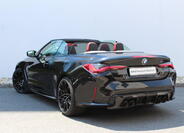 BMW M4 8