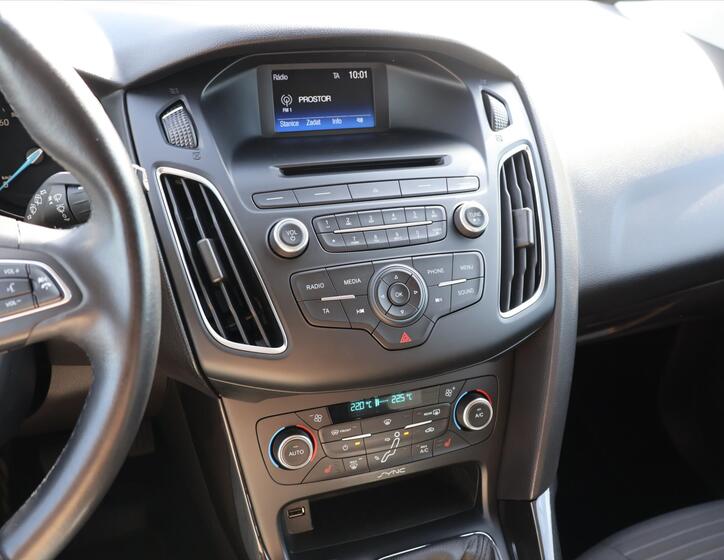Ford Focus 24