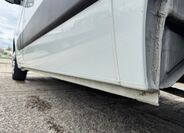 Nissan NV400 36
