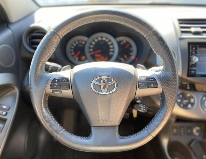 Toyota RAV4 14