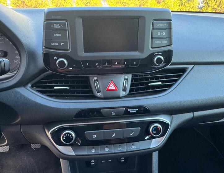 Hyundai i30 18