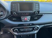 Hyundai i30 18