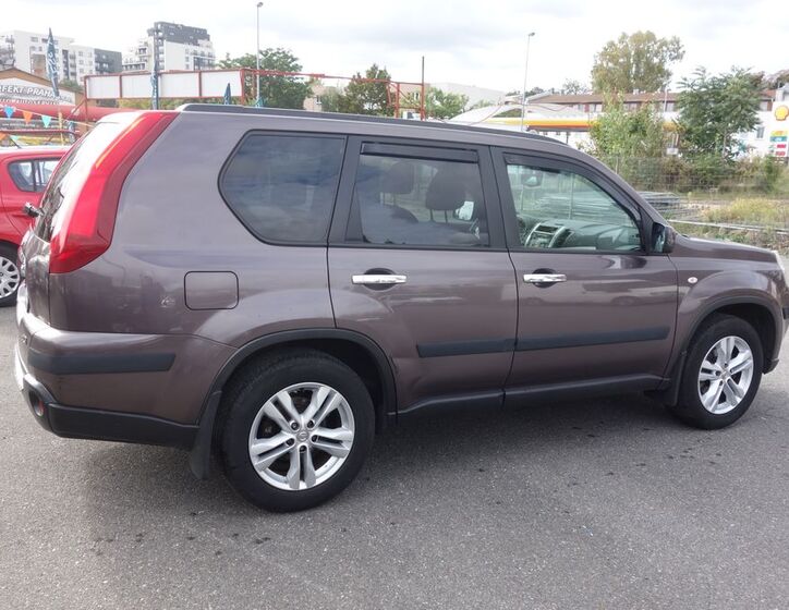 Nissan Ostatní 7