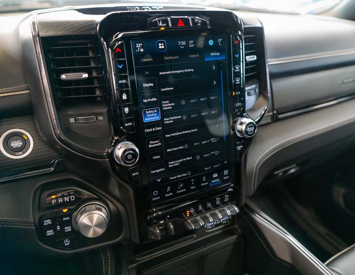 Dodge RAM 33