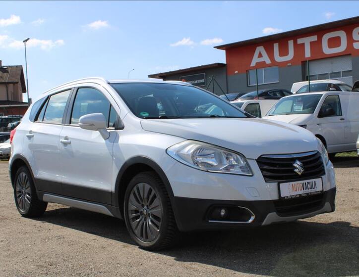 Suzuki SX4 S-Cross 3