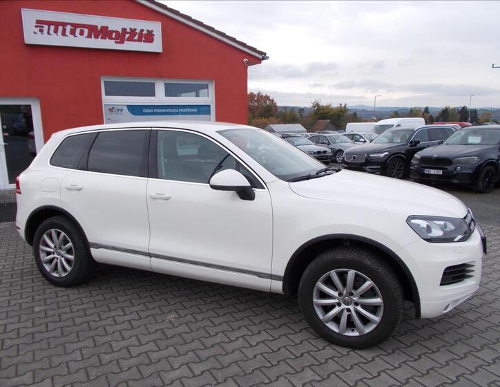 Volkswagen Touareg 8