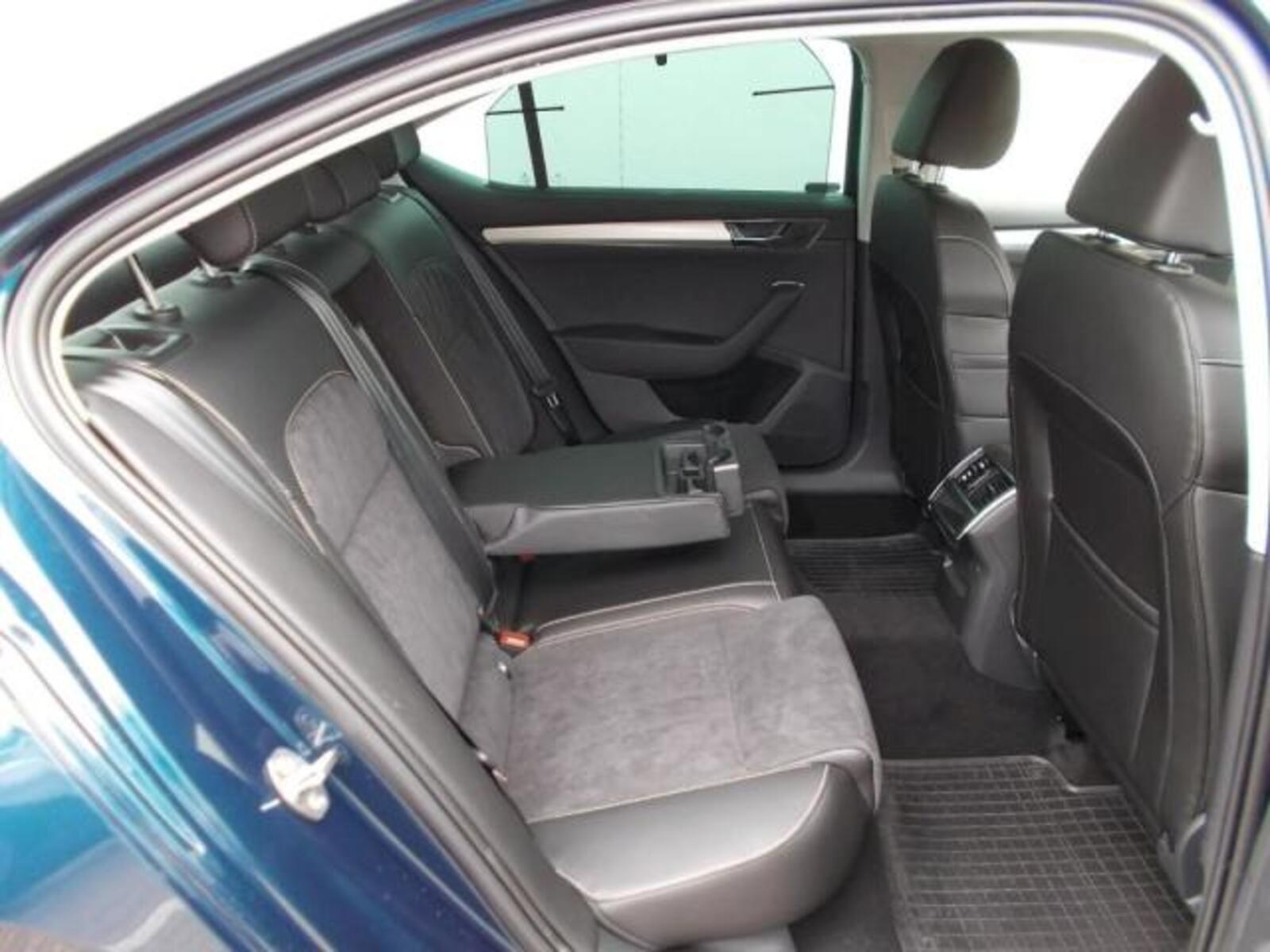 Škoda Superb 22