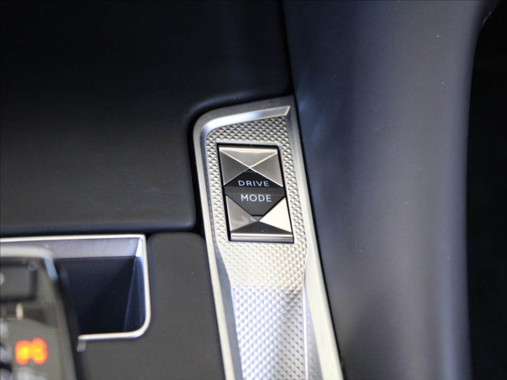 DS Automobiles DS9