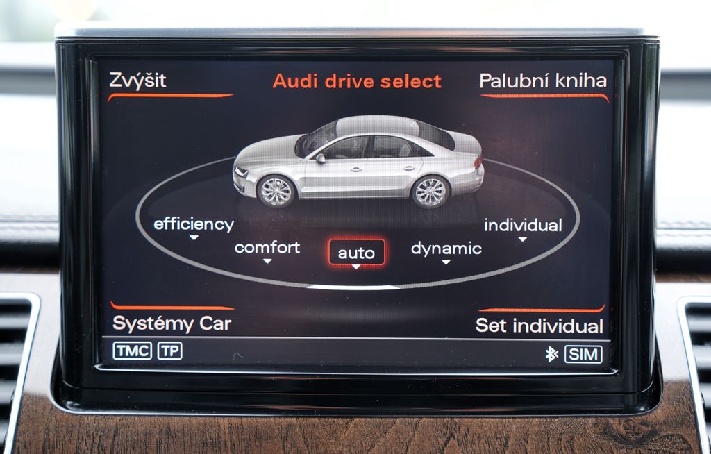Audi A8