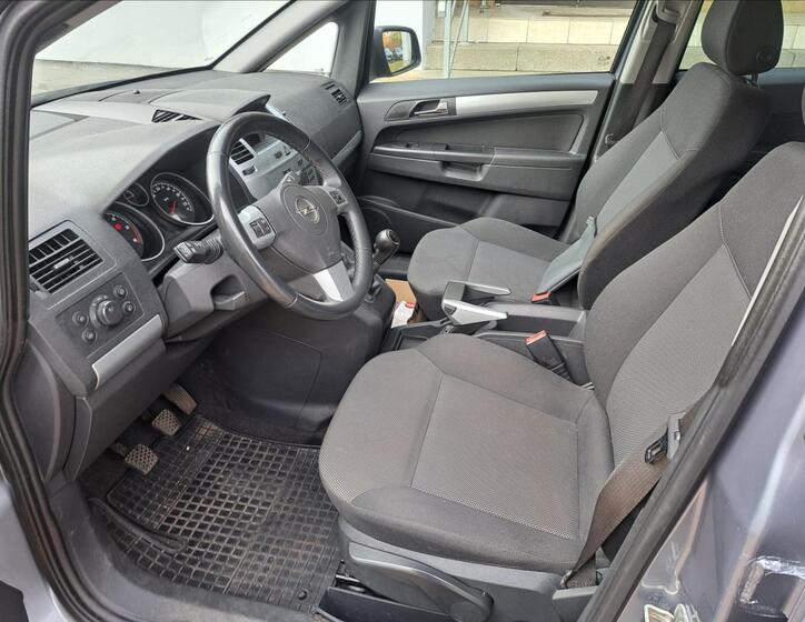 Opel Zafira 18