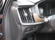 Volvo V90 28