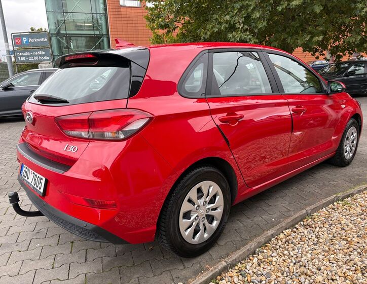 Hyundai i30 4