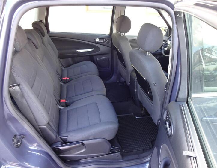 Ford S-MAX 27