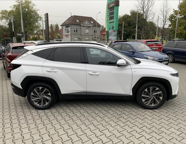 Hyundai Tucson 4