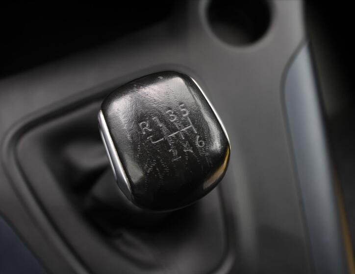 Peugeot Rifter 22