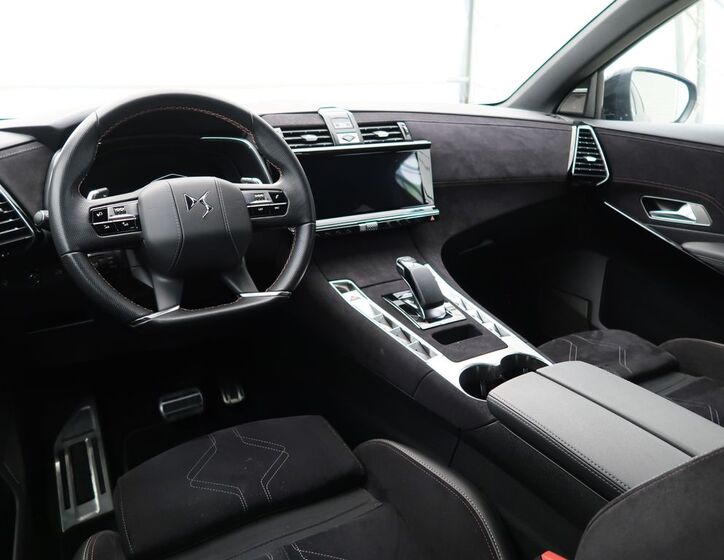 DS Automobiles DS7 Crossback 17