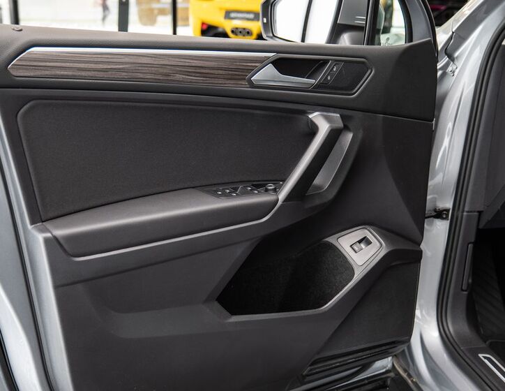 Volkswagen Tiguan 7