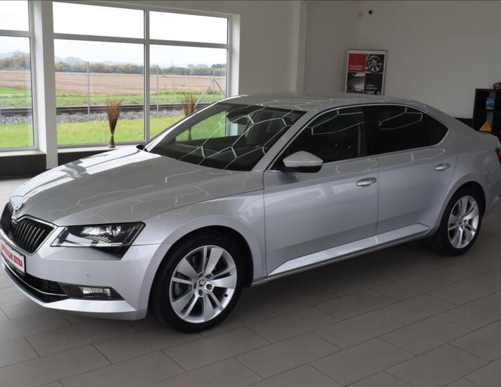 Škoda Superb 1