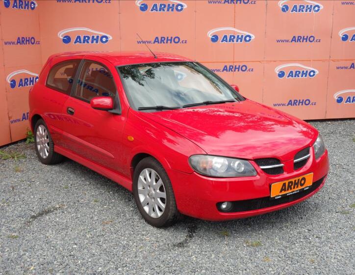 Nissan Almera 1