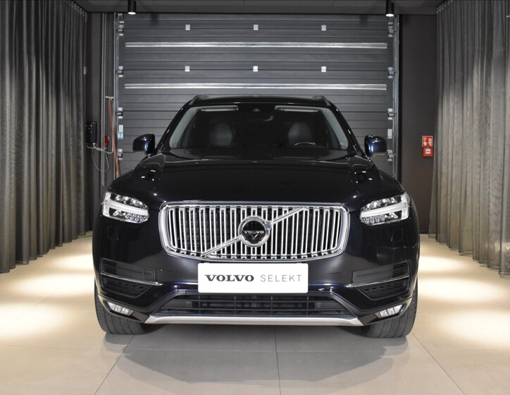Volvo XC90 6