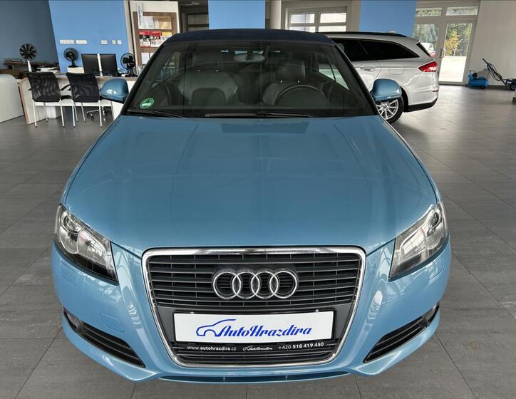 Audi A3 8