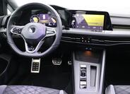 Volkswagen Golf 23