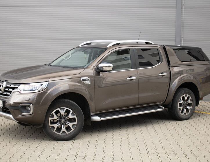 Renault Alaskan 1