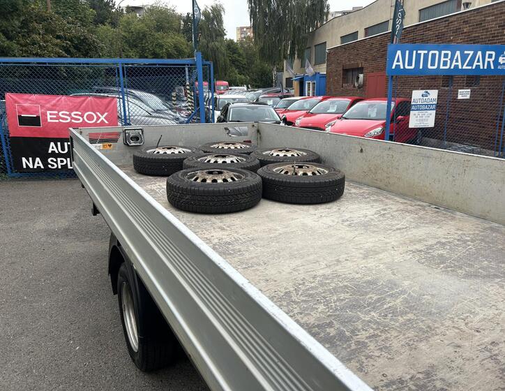 Ford Transit 18