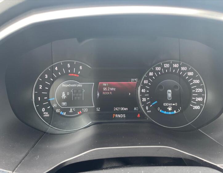 Ford Galaxy 19