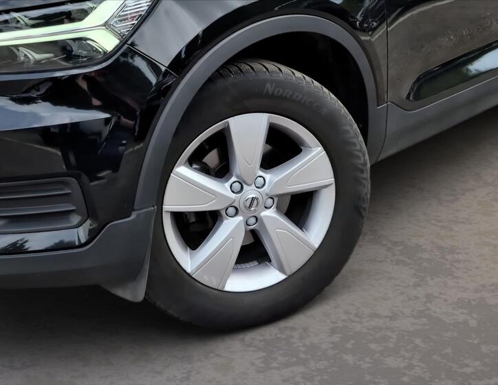 Volvo XC40 6