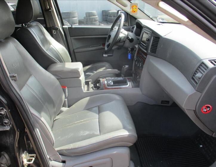 Jeep Grand Cherokee 12
