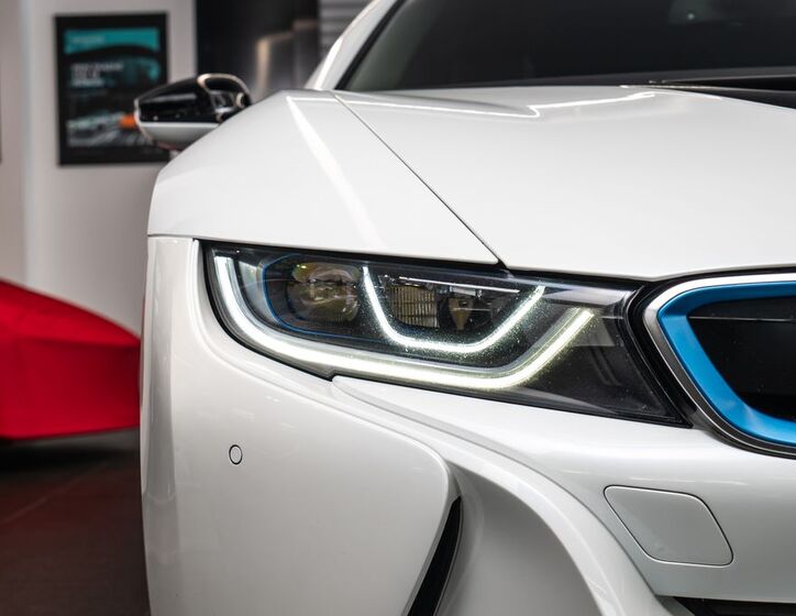 BMW i8 18