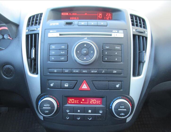 KIA Ceed 10