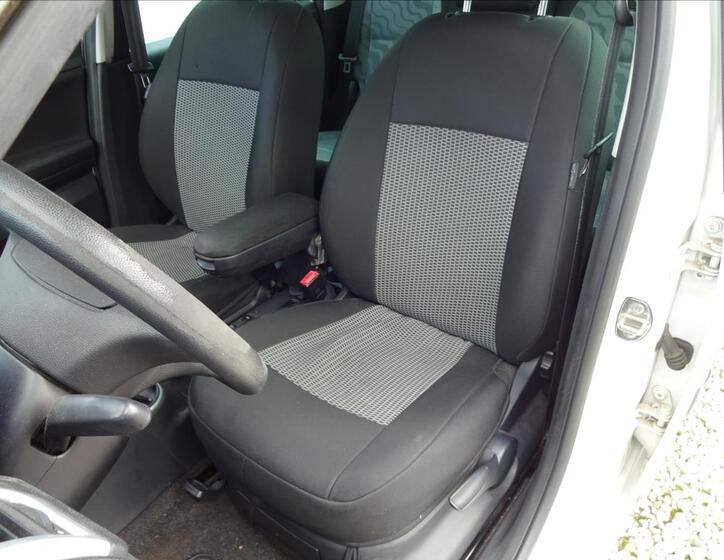Škoda Roomster 17