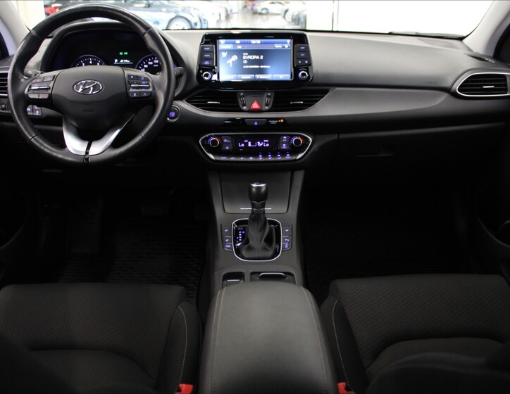 Hyundai i30 8