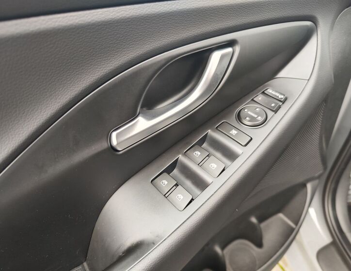 Hyundai i30 30