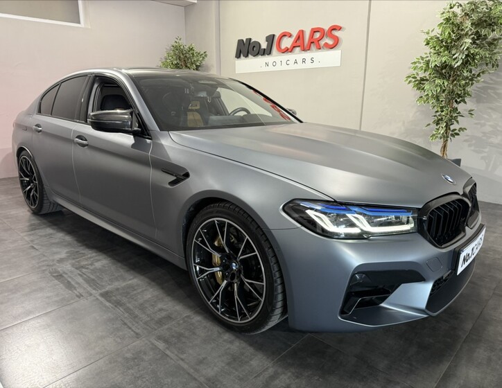 BMW M5 2