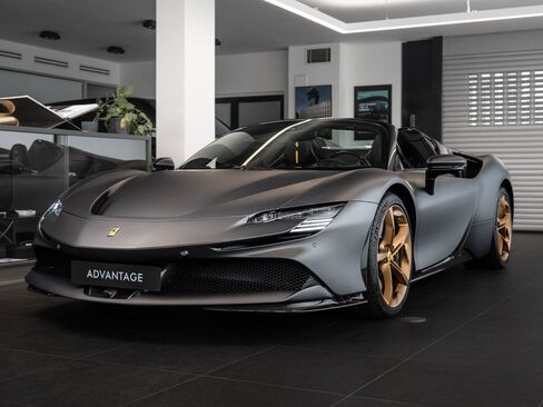 Ferrari SF90